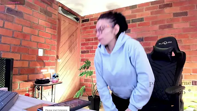 Snapshot of paulinabarnett- chatting on 24, 10, 2025 paulinabarnett- online show from 24, 10, 2025