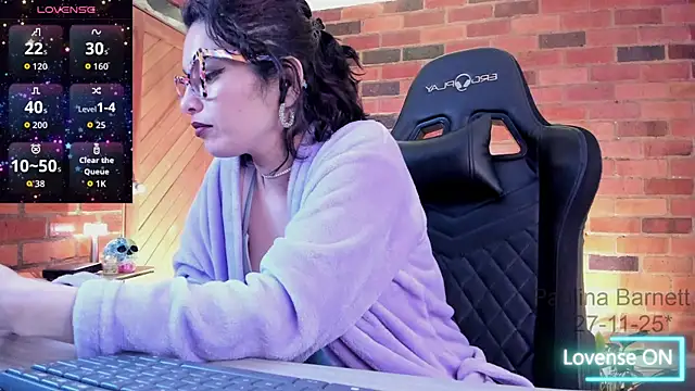 Snapshot of paulinabarnett- chatting on 27, 11, 2025 paulinabarnett- online show from 27, 11, 2025