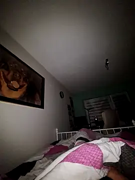 Snapshot of schlonzi81 chatting on 5, 10, 2025 schlonzi81 online show from 5, 10, 2025