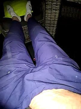 Snapshot of schlonzi81 chatting on 12, 10, 2025 schlonzi81 online show from 12, 10, 2025