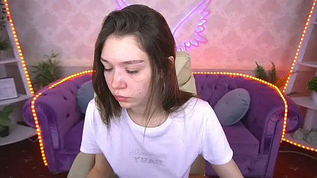 Cherry Wipe online show from 28, 1, 2025