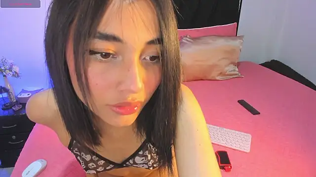 lilithTeen1  online show from 8, 1, 2026