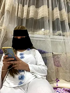 Snapshot of jijijoudia chatting on 4, 12, 2025 jijijoudia online show from 4, 12, 2025