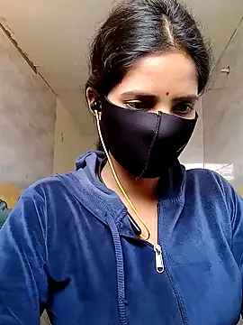 Snapshot of _SonPari_ chatting on 8, 12, 2024 SonPari online show from 8, 12, 2024