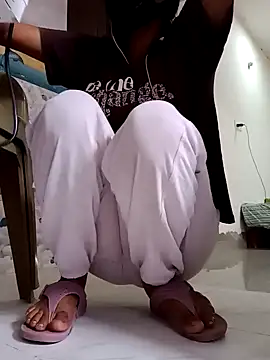 Snapshot of _SonPari_ chatting on 8, 12, 2024 SonPari online show from 8, 12, 2024