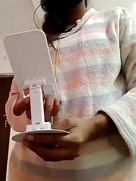 Snapshot of _SonPari_ chatting on 4, 1, 2025 SonPari online show from 4, 1, 2025