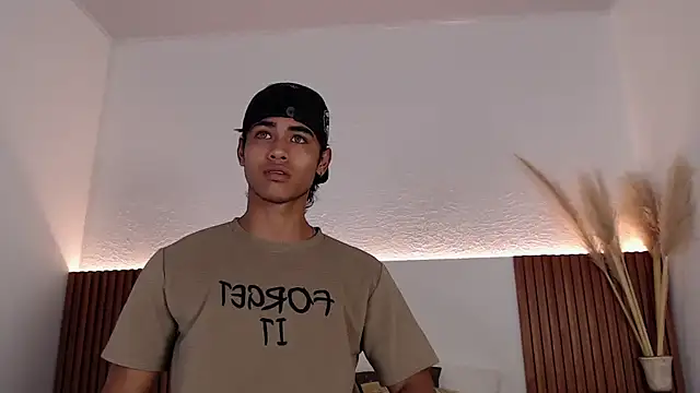 Snapshot of zander_2120 chatting on 14, 12, 2024 zander 2120 online show from 14, 12, 2024