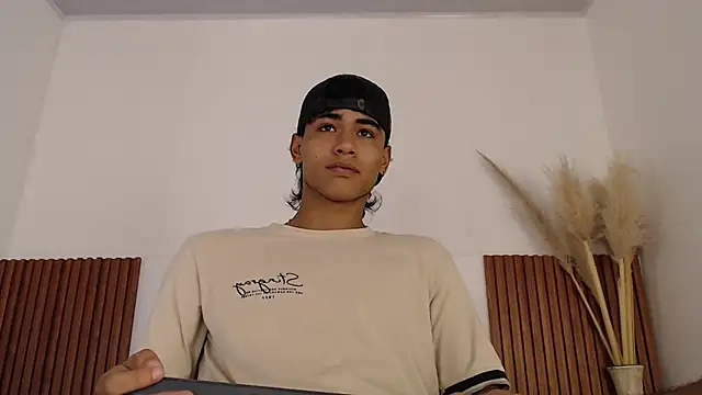 Snapshot of zander_2120 chatting on 24, 1, 2025 zander 2120 online show from 24, 1, 2025