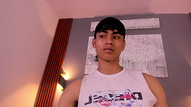 Snapshot of zander_2120 chatting on 12, 2, 2025 zander 2120 online show from 12, 2, 2025