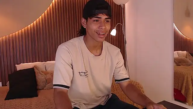 Snapshot of zander_2120 chatting on 25, 2, 2025 zander 2120 online show from 25, 2, 2025