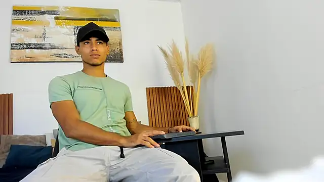 Snapshot of zander_2120 chatting on 10, 9, 2025 zander 2120 online show from 10, 9, 2025