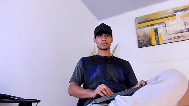 Snapshot of zander_2120 chatting on 4, 10, 2025 zander 2120 online show from 4, 10, 2025