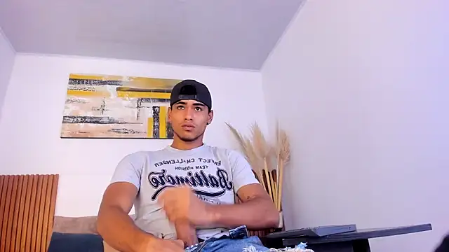 Snapshot of zander_2120 chatting on 7, 10, 2025 zander 2120 online show from 7, 10, 2025