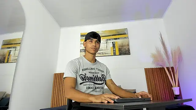 Snapshot of zander_2120 chatting on 14, 11, 2025 zander 2120 online show from 14, 11, 2025