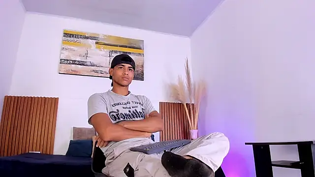 Snapshot of zander_2120 chatting on 18, 11, 2025 zander 2120 online show from 18, 11, 2025