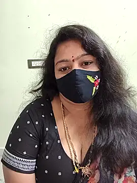 neelu-hoty online show from 6, 11, 2025