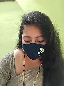 neelu-hoty online show from 15, 4, 2026