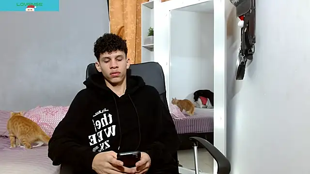 Snapshot of jeff_ross chatting on 28, 12, 2024 jeff ross online show from 28, 12, 2024