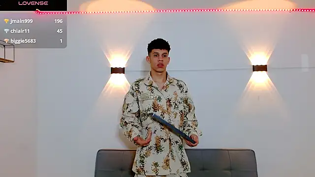 Snapshot of jeff_ross chatting on 29, 11, 2025 jeff ross online show from 29, 11, 2025