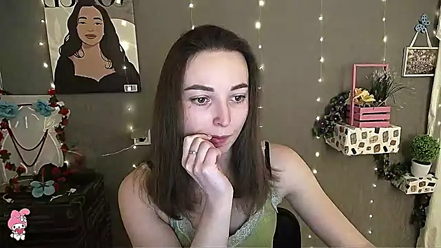  Barbie Kiss  online show from 10, 2, 2025