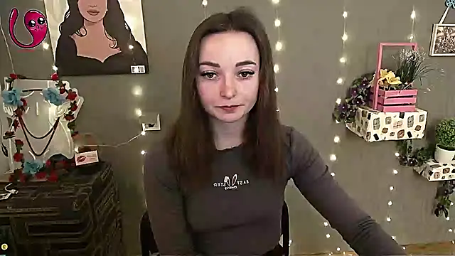  Barbie Kiss  online show from 7, 3, 2025