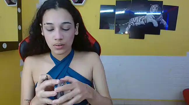 hellen queensex online show from 4, 3, 2025
