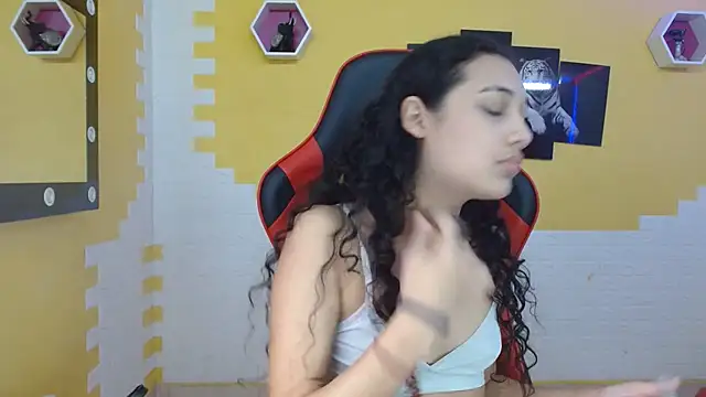 hellen queensex online show from 6, 3, 2025