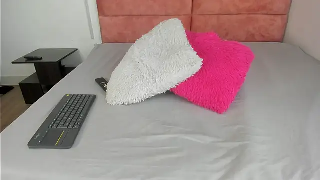 Hanna lens online show from 24, 10, 2025