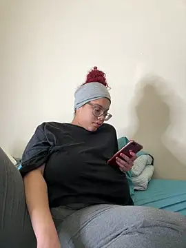 Snapshot of kelsmx chatting on 5, 4, 2026 kelsmx online show from 5, 4, 2026