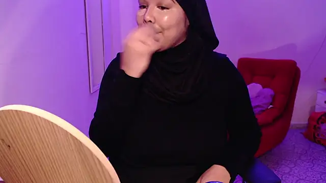 VenussTits97 online show from 4, 2, 2026