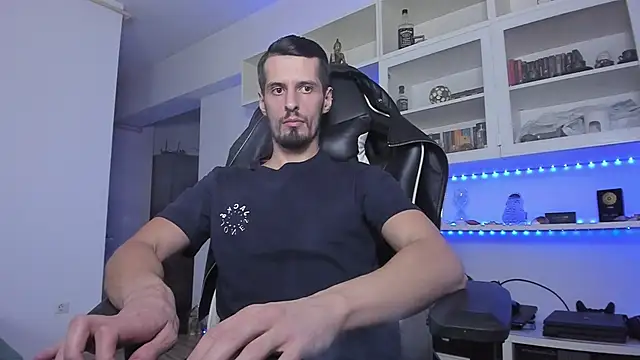 Snapshot of ToddClaytonn chatting on 8, 12, 2024 ToddClaytonn online show from 8, 12, 2024