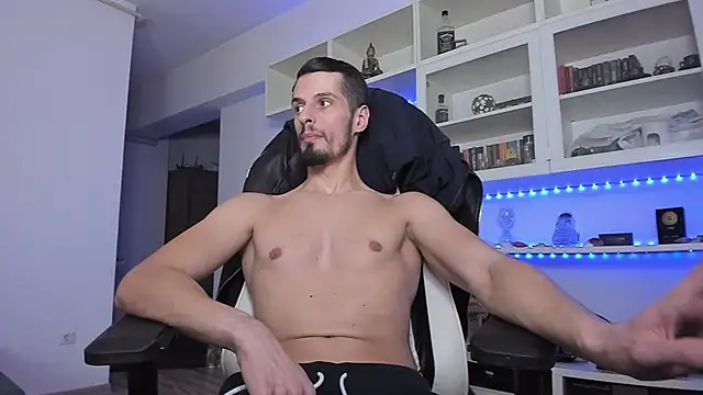 Snapshot of ToddClaytonn chatting on 8, 12, 2024 ToddClaytonn online show from 8, 12, 2024