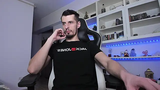 Snapshot of ToddClaytonn chatting on 25, 2, 2025 ToddClaytonn online show from 25, 2, 2025