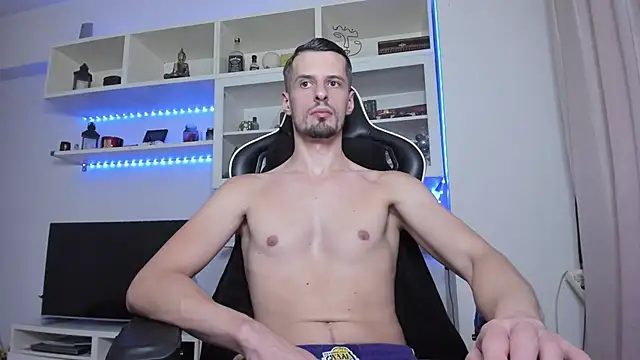 Snapshot of ToddClaytonn chatting on 29, 9, 2025 ToddClaytonn online show from 29, 9, 2025