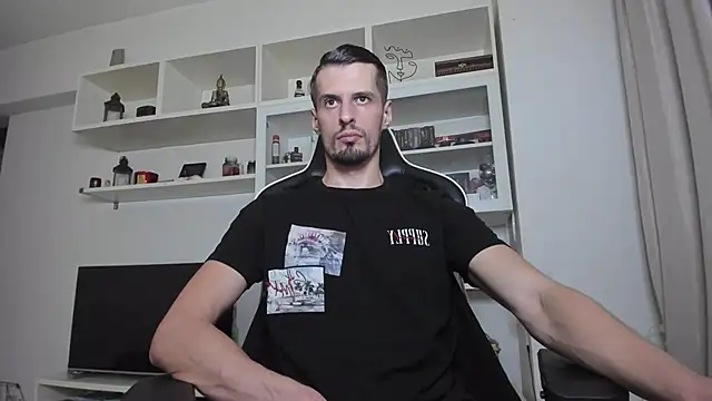 Snapshot of ToddClaytonn chatting on 4, 10, 2025 ToddClaytonn online show from 4, 10, 2025