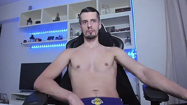 Snapshot of ToddClaytonn chatting on 6, 10, 2025 ToddClaytonn online show from 6, 10, 2025