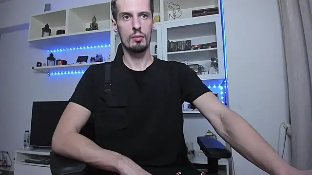 Snapshot of ToddClaytonn chatting on 12, 10, 2025 ToddClaytonn online show from 12, 10, 2025