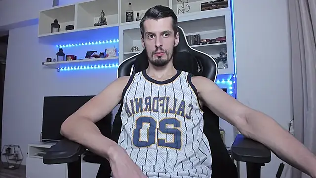 Snapshot of ToddClaytonn chatting on 23, 10, 2025 ToddClaytonn online show from 23, 10, 2025