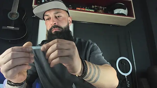 axxelrich  online show from 4, 2, 2025