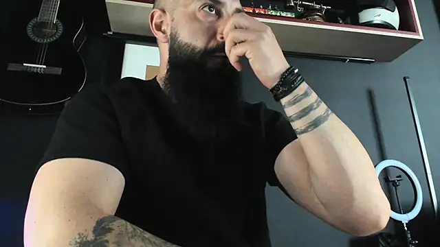 axxelrich  online show from 10, 2, 2025