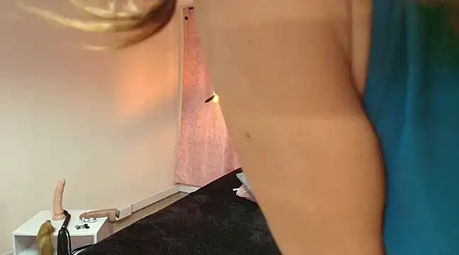 VioletaScott  online show from 17, 2, 2025