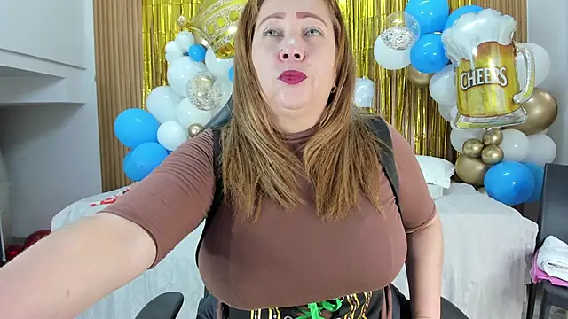 Danna topless online show from 3, 10, 2025