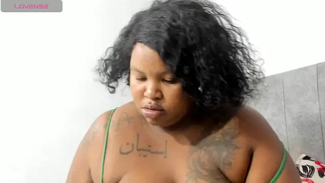 Snapshot of briyinabloom_ chatting on 17, 1, 2025 briyinabloom online show from 17, 1, 2025