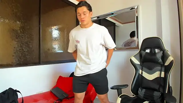 julian wallace online show from 5, 3, 2026