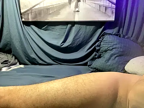 Snapshot of BigMac1596 chatting on 12, 9, 2025 BigMac1596 online show from 12, 9, 2025