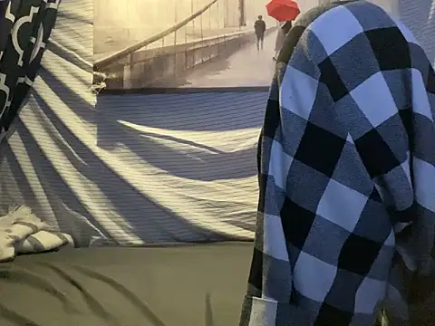 Snapshot of BigMac1596 chatting on 29, 9, 2025 BigMac1596 online show from 29, 9, 2025