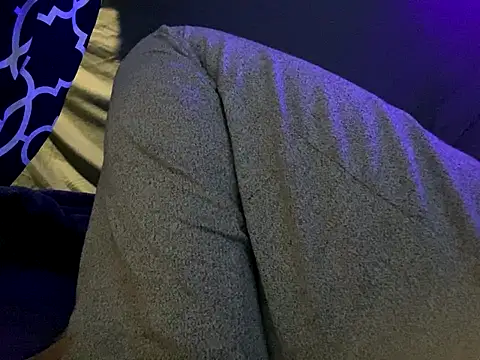 Snapshot of BigMac1596 chatting on 16, 10, 2025 BigMac1596 online show from 16, 10, 2025