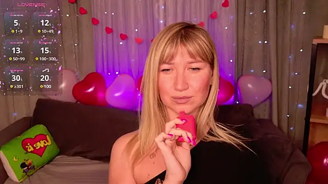 Snapshot of MilaBott chatting on 10, 2, 2025 MilaBott online show from 10, 2, 2025