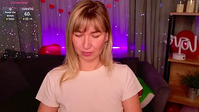 Snapshot of MilaBott chatting on 13, 2, 2025 MilaBott online show from 13, 2, 2025