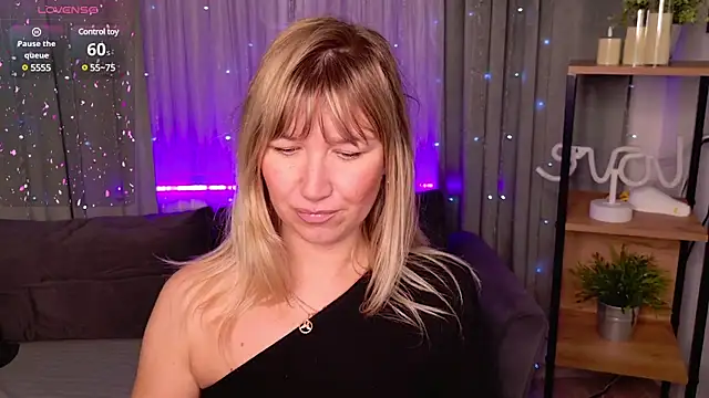 Snapshot of MilaBott chatting on 21, 2, 2025 MilaBott online show from 21, 2, 2025